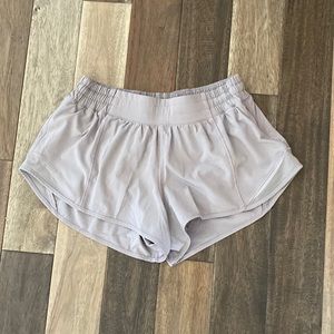 lululemon hotty hot shorts!
